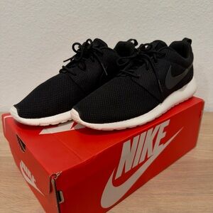 Nike Roshe One Men Size 8
